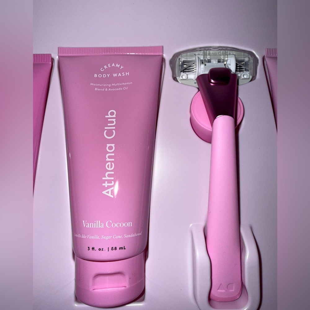 Athena Club Pink Creamy Body Wash - Picture 4 of 10